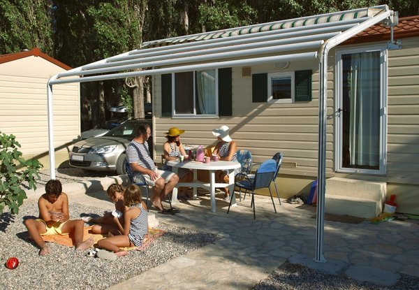 Camping calme en vendée : détente et confort aux logeries, votre 3 étoiles à vairé
