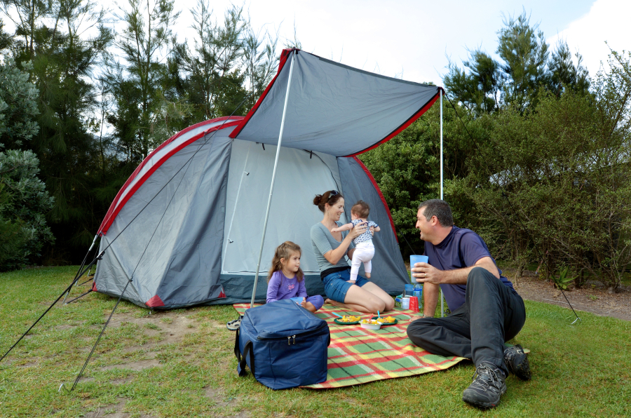 famille au camping 5 etoiles Greoux les Bains